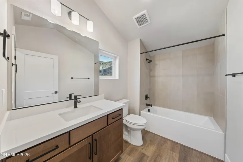 7240 Silver King, Sparks, Nevada 89436, 4 Bedrooms Bedrooms, ,4 BathroomsBathrooms,Residential,Residential,Silver King,250058346