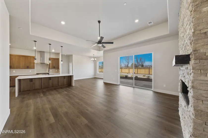 7240 Silver King, Sparks, Nevada 89436, 4 Bedrooms Bedrooms, ,4 BathroomsBathrooms,Residential,Residential,Silver King,250058346