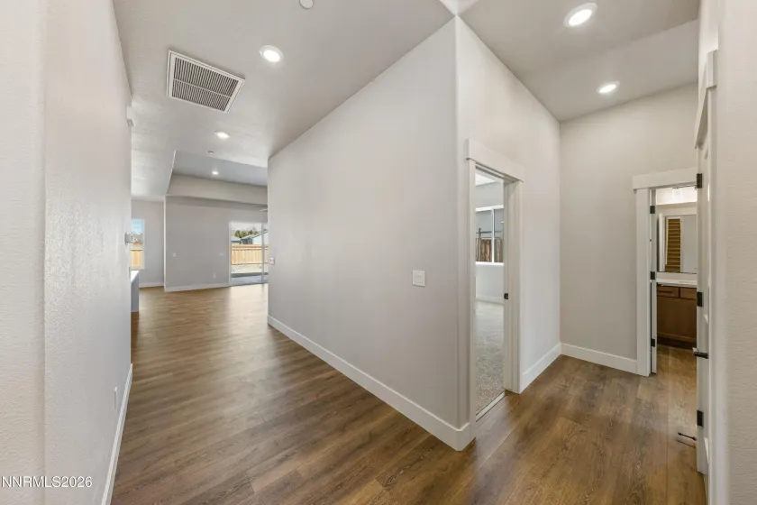 7240 Silver King, Sparks, Nevada 89436, 4 Bedrooms Bedrooms, ,4 BathroomsBathrooms,Residential,Residential,Silver King,250058346