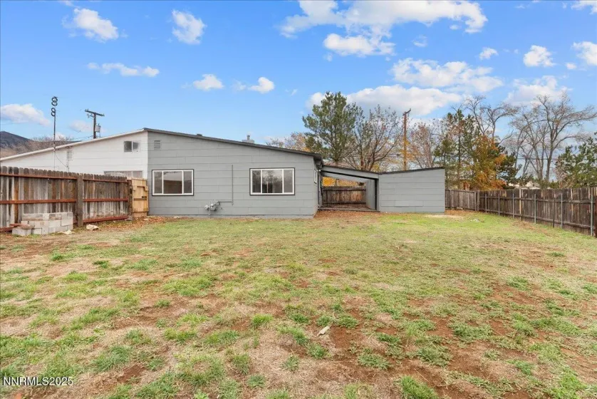 11642 Green Mountain, Reno, Nevada 89506, 2 Bedrooms Bedrooms, ,1 BathroomBathrooms,Residential,Residential,Green Mountain,250058349