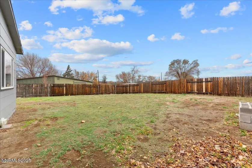 11642 Green Mountain, Reno, Nevada 89506, 2 Bedrooms Bedrooms, ,1 BathroomBathrooms,Residential,Residential,Green Mountain,250058349