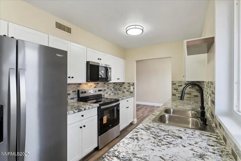 11642 Green Mountain, Reno, Nevada 89506, 2 Bedrooms Bedrooms, ,1 BathroomBathrooms,Residential,Residential,Green Mountain,250058349