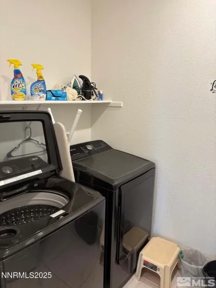 2269 Millville, Sparks, Nevada 89441, 4 Bedrooms Bedrooms, ,3 BathroomsBathrooms,Residential,Residential,Millville,250058351