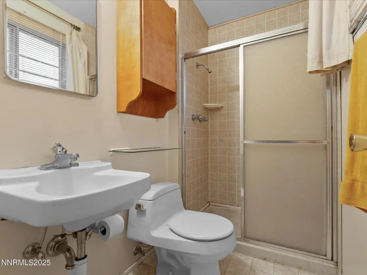 7665 Yorkshire, Reno, Nevada 89506, 3 Bedrooms Bedrooms, ,2 BathroomsBathrooms,Residential,Residential,Yorkshire,250058340