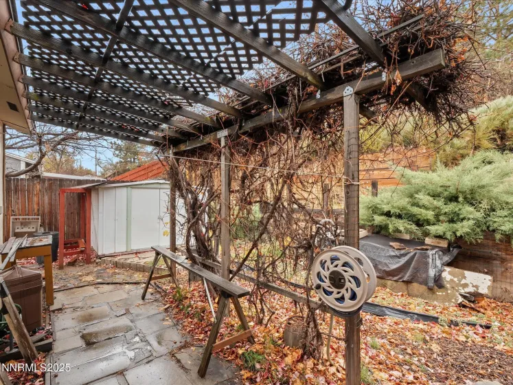 7665 Yorkshire, Reno, Nevada 89506, 3 Bedrooms Bedrooms, ,2 BathroomsBathrooms,Residential,Residential,Yorkshire,250058340