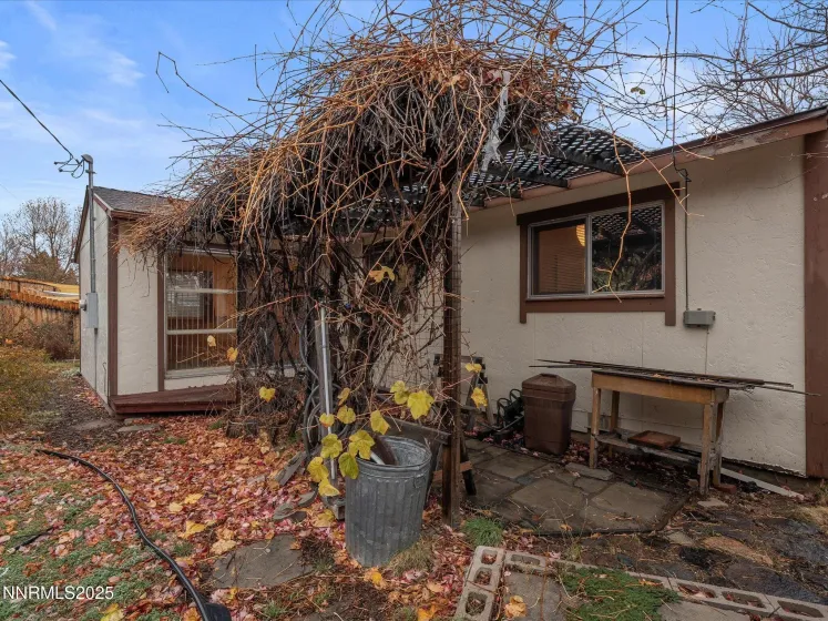 7665 Yorkshire, Reno, Nevada 89506, 3 Bedrooms Bedrooms, ,2 BathroomsBathrooms,Residential,Residential,Yorkshire,250058340