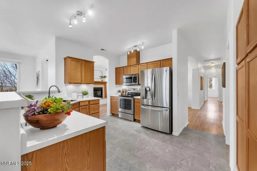 20914 White Rock, Reno, Nevada 89508, 4 Bedrooms Bedrooms, ,2 BathroomsBathrooms,Residential,Residential,White Rock,250058352