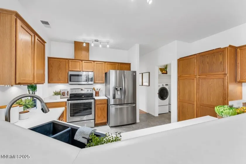 20914 White Rock, Reno, Nevada 89508, 4 Bedrooms Bedrooms, ,2 BathroomsBathrooms,Residential,Residential,White Rock,250058352