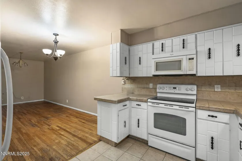 63 Smithridge, Reno, Nevada 89502, 2 Bedrooms Bedrooms, ,2 BathroomsBathrooms,Residential,Residential,Smithridge,250058353