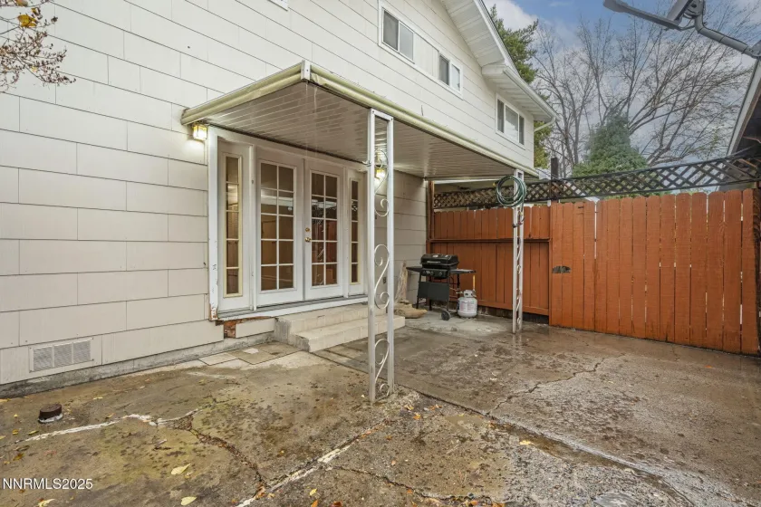 63 Smithridge, Reno, Nevada 89502, 2 Bedrooms Bedrooms, ,2 BathroomsBathrooms,Residential,Residential,Smithridge,250058353