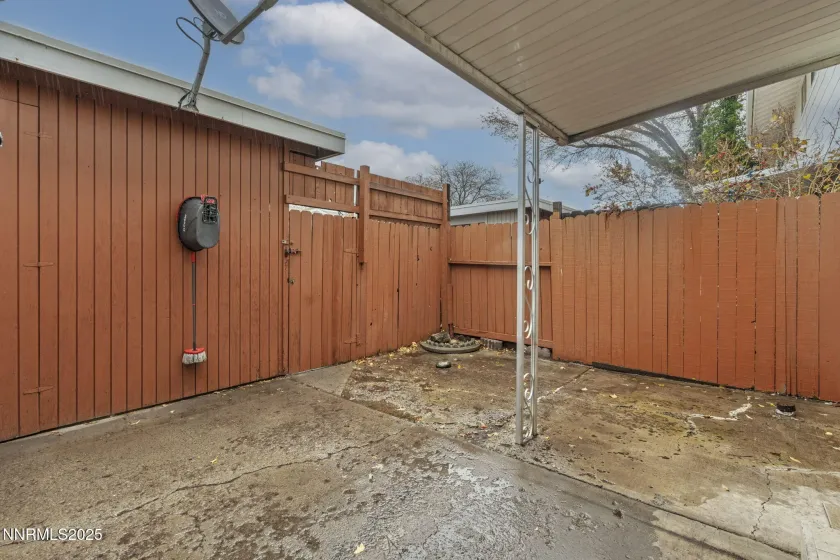 63 Smithridge, Reno, Nevada 89502, 2 Bedrooms Bedrooms, ,2 BathroomsBathrooms,Residential,Residential,Smithridge,250058353