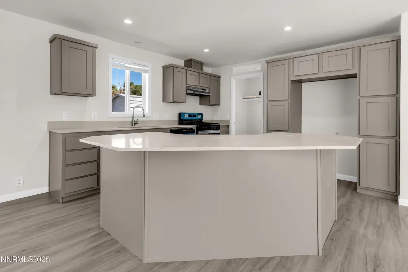 3810 Bobolink, Reno, Nevada 89508, 3 Bedrooms Bedrooms, ,2 BathroomsBathrooms,Residential,Residential,Bobolink,250054675