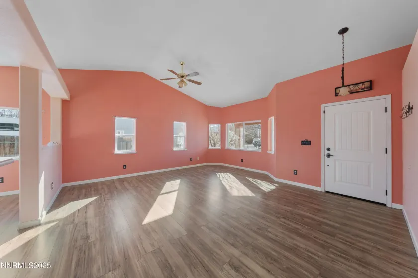 659 Joette, Gardnerville, Nevada 89460, 3 Bedrooms Bedrooms, ,2 BathroomsBathrooms,Residential,Residential,Joette,250058358