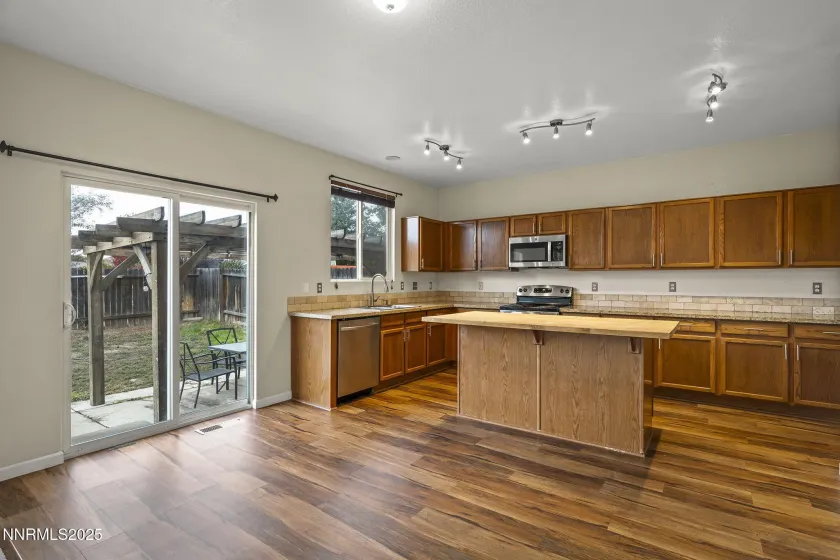 9050 Rising Sun, Reno, Nevada 89506, 3 Bedrooms Bedrooms, ,3 BathroomsBathrooms,Residential,Residential,Rising Sun,250057097