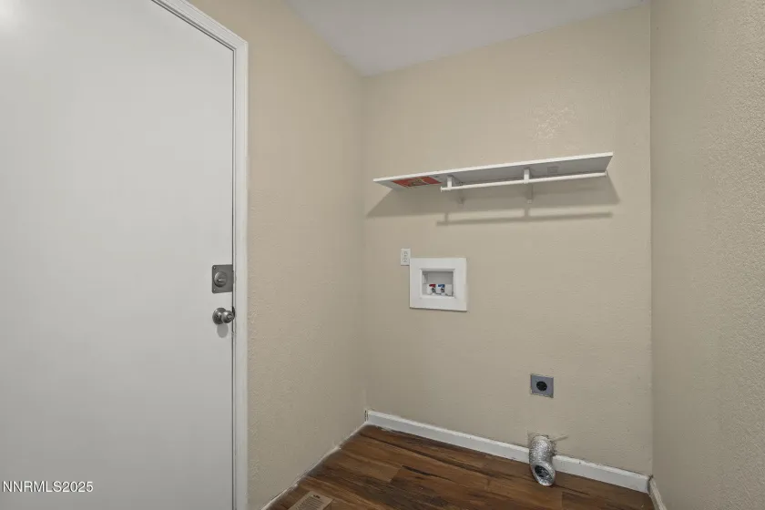 9050 Rising Sun, Reno, Nevada 89506, 3 Bedrooms Bedrooms, ,3 BathroomsBathrooms,Residential,Residential,Rising Sun,250057097