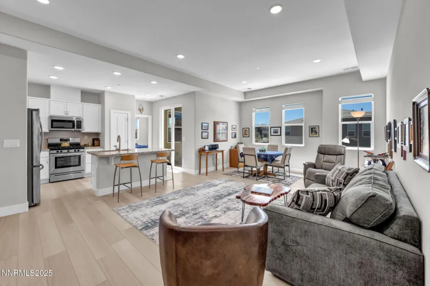 3671 Pulsar, Carson City, Nevada 89705, 2 Bedrooms Bedrooms, ,2 BathroomsBathrooms,Residential,Residential,Pulsar,250053242