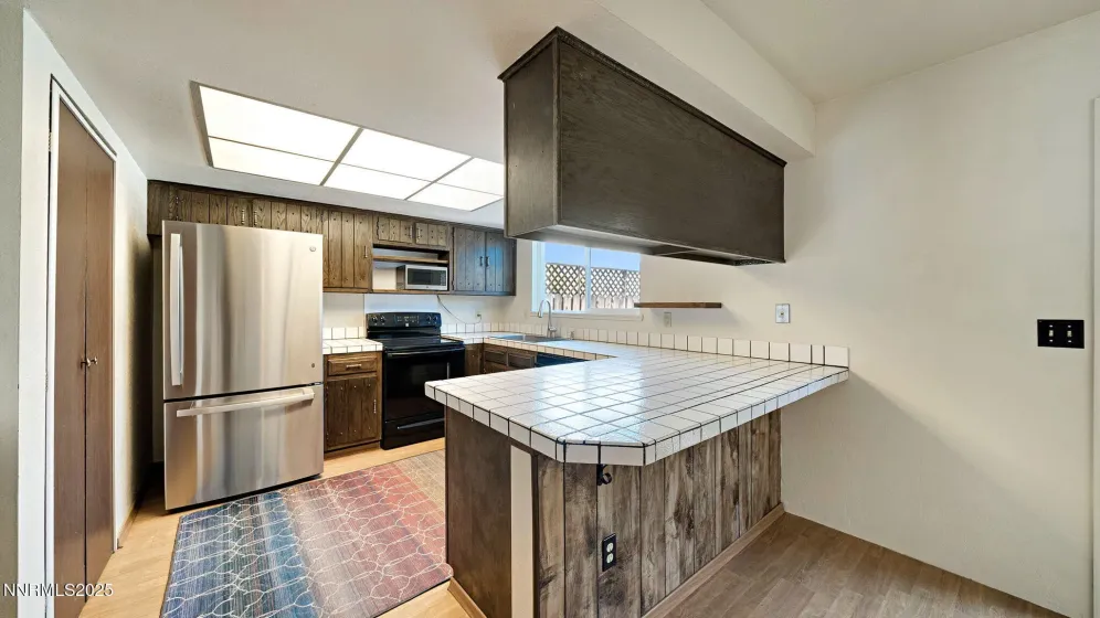 1515 Foster, Reno, Nevada 89509, 3 Bedrooms Bedrooms, ,3 BathroomsBathrooms,Residential,Residential,Foster,250055421