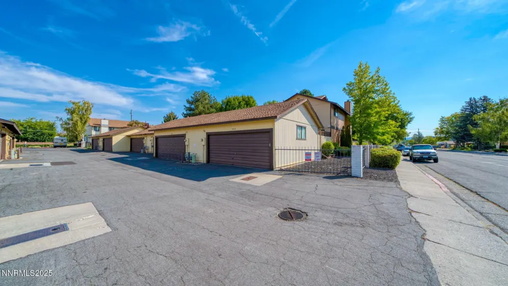 1515 Foster, Reno, Nevada 89509, 3 Bedrooms Bedrooms, ,3 BathroomsBathrooms,Residential,Residential,Foster,250055421