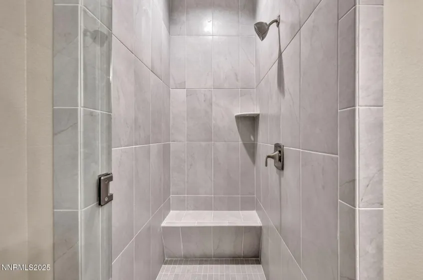 3270 Red Leaf, Carson City, Nevada 89703, 4 Bedrooms Bedrooms, ,3 BathroomsBathrooms,Residential,Residential,Red Leaf,250058360