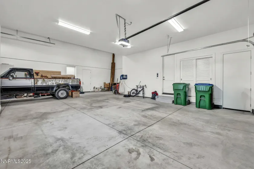 3270 Red Leaf, Carson City, Nevada 89703, 4 Bedrooms Bedrooms, ,3 BathroomsBathrooms,Residential,Residential,Red Leaf,250058360