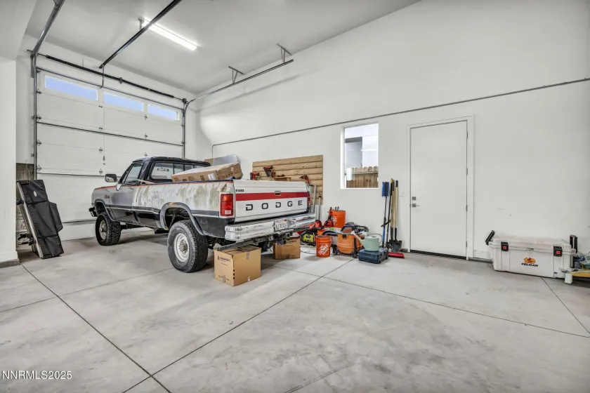 3270 Red Leaf, Carson City, Nevada 89703, 4 Bedrooms Bedrooms, ,3 BathroomsBathrooms,Residential,Residential,Red Leaf,250058360