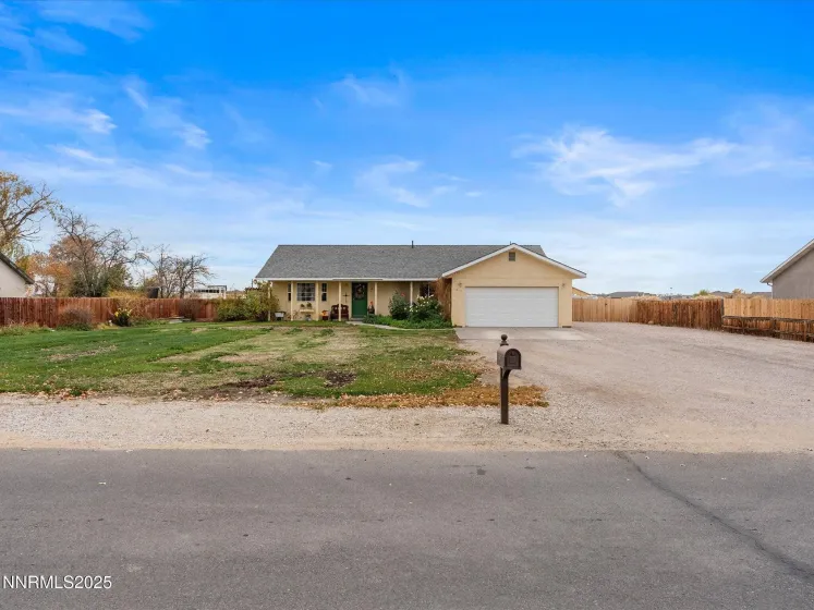 215 Hunter Park, Fallon, Nevada 89406, 4 Bedrooms Bedrooms, ,3 BathroomsBathrooms,Residential,Residential,Hunter Park,250058364