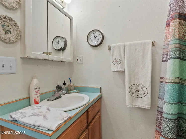 215 Hunter Park, Fallon, Nevada 89406, 4 Bedrooms Bedrooms, ,3 BathroomsBathrooms,Residential,Residential,Hunter Park,250058364