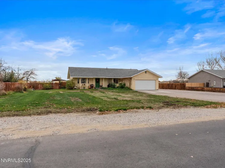 215 Hunter Park, Fallon, Nevada 89406, 4 Bedrooms Bedrooms, ,3 BathroomsBathrooms,Residential,Residential,Hunter Park,250058364