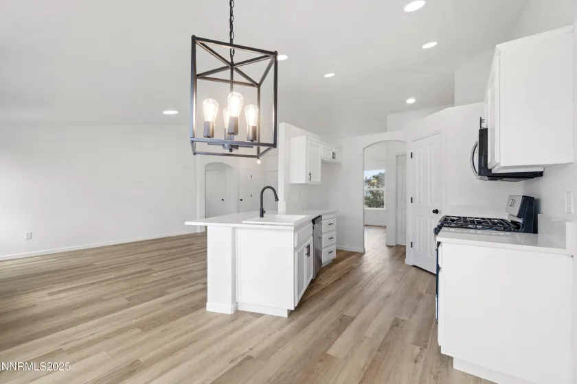 123 Shadow Mountain, Fernley, Nevada 89408, 3 Bedrooms Bedrooms, ,2 BathroomsBathrooms,Residential,Residential,Shadow Mountain,250058369