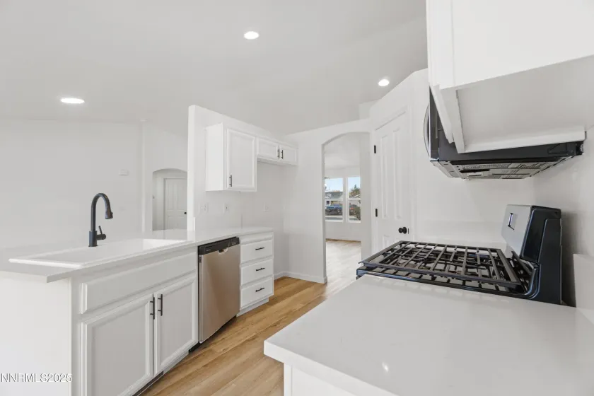 123 Shadow Mountain, Fernley, Nevada 89408, 3 Bedrooms Bedrooms, ,2 BathroomsBathrooms,Residential,Residential,Shadow Mountain,250058369