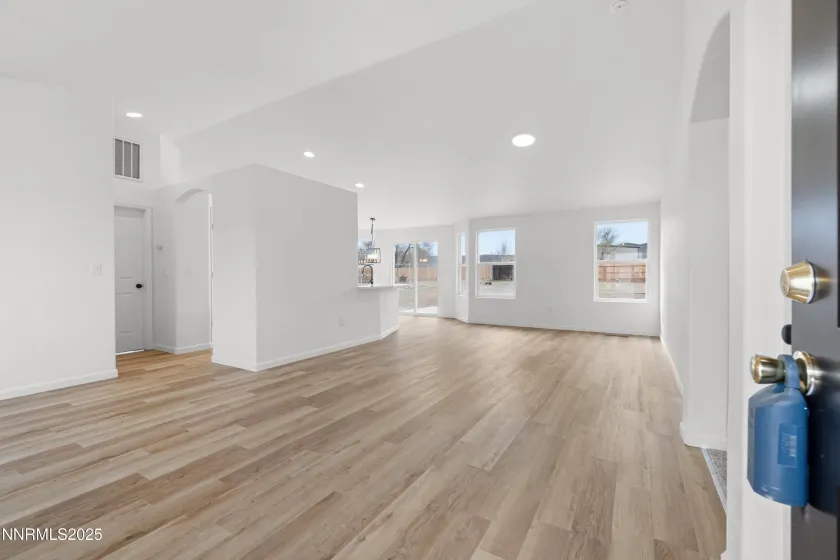 123 Shadow Mountain, Fernley, Nevada 89408, 3 Bedrooms Bedrooms, ,2 BathroomsBathrooms,Residential,Residential,Shadow Mountain,250058369