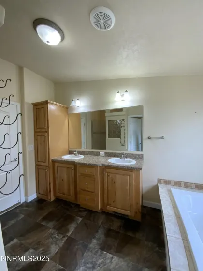 40 Kunkel, Orovada, Nevada 89425, 3 Bedrooms Bedrooms, ,3 BathroomsBathrooms,Residential,Residential,Kunkel,250058367