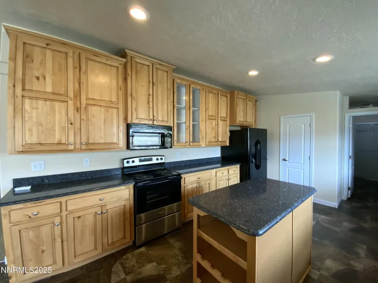 40 Kunkel, Orovada, Nevada 89425, 3 Bedrooms Bedrooms, ,3 BathroomsBathrooms,Residential,Residential,Kunkel,250058367