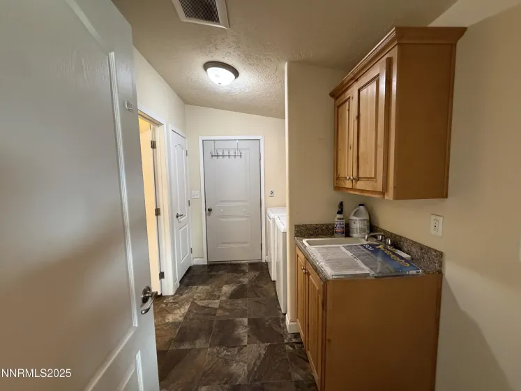 40 Kunkel, Orovada, Nevada 89425, 3 Bedrooms Bedrooms, ,3 BathroomsBathrooms,Residential,Residential,Kunkel,250058367