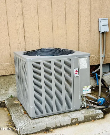 40 Kunkel, Orovada, Nevada 89425, 3 Bedrooms Bedrooms, ,3 BathroomsBathrooms,Residential,Residential,Kunkel,250058367