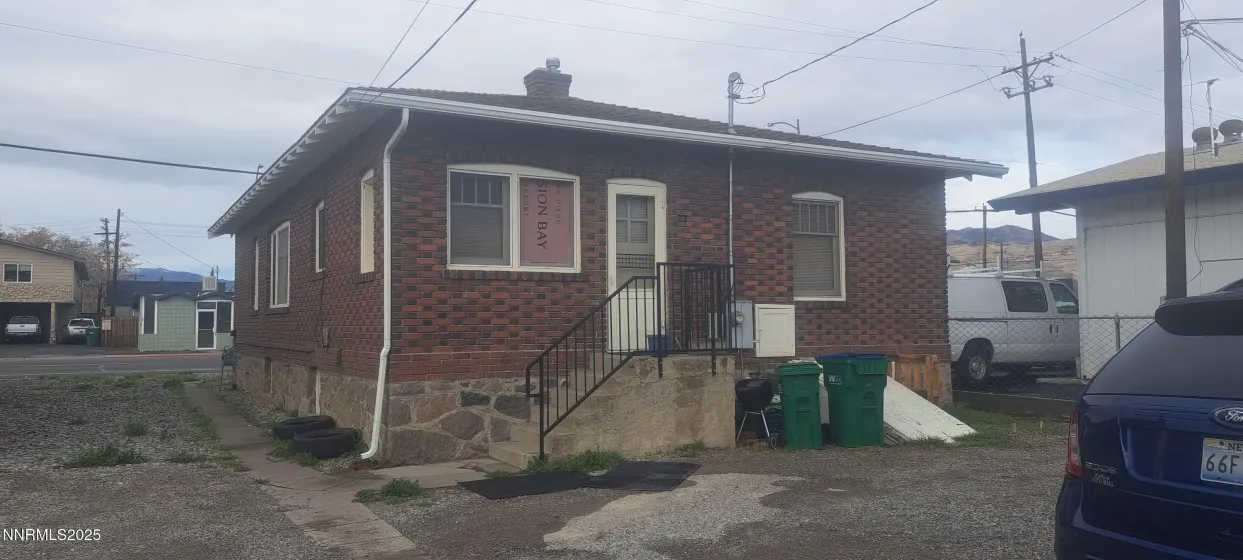 144 Keystone, Reno, Nevada 89503, 3 Bedrooms Bedrooms, ,2 BathroomsBathrooms,Residential,Residential,Keystone,250058374