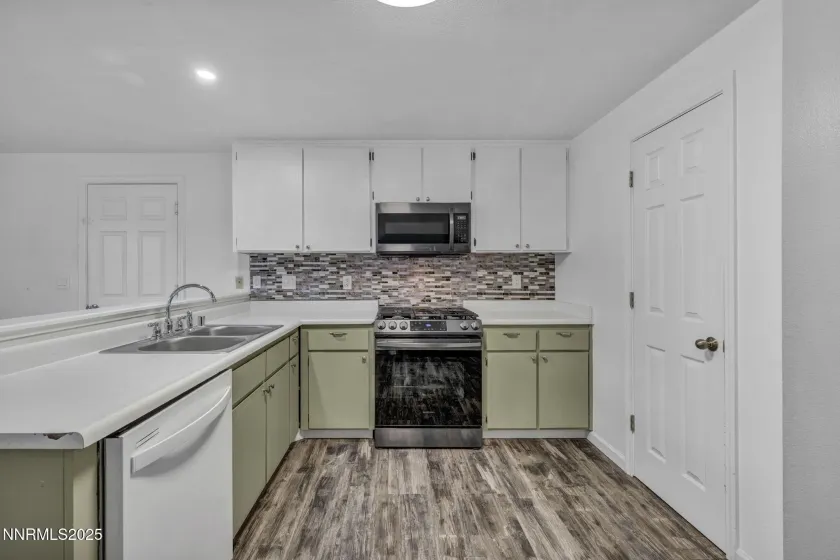 109 Empire, Dayton, Nevada 89403, 4 Bedrooms Bedrooms, ,2 BathroomsBathrooms,Residential,Residential,Empire,250058376