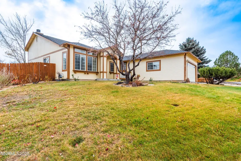 901 Valley Vista, Carson City, Nevada 89705, 3 Bedrooms Bedrooms, ,2 BathroomsBathrooms,Residential,Residential,Valley Vista,250058375