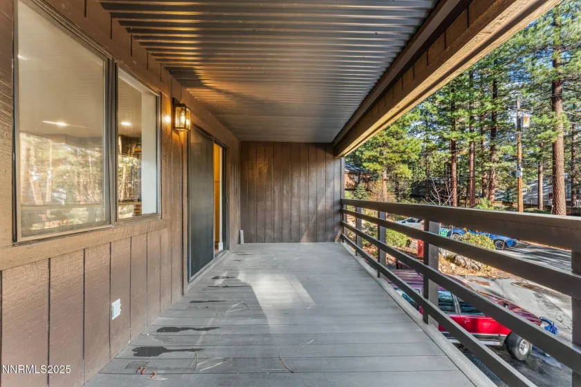 221 Lark, Incline Village, Nevada 89451, 2 Bedrooms Bedrooms, ,2 BathroomsBathrooms,Residential,Residential,Lark,250058383