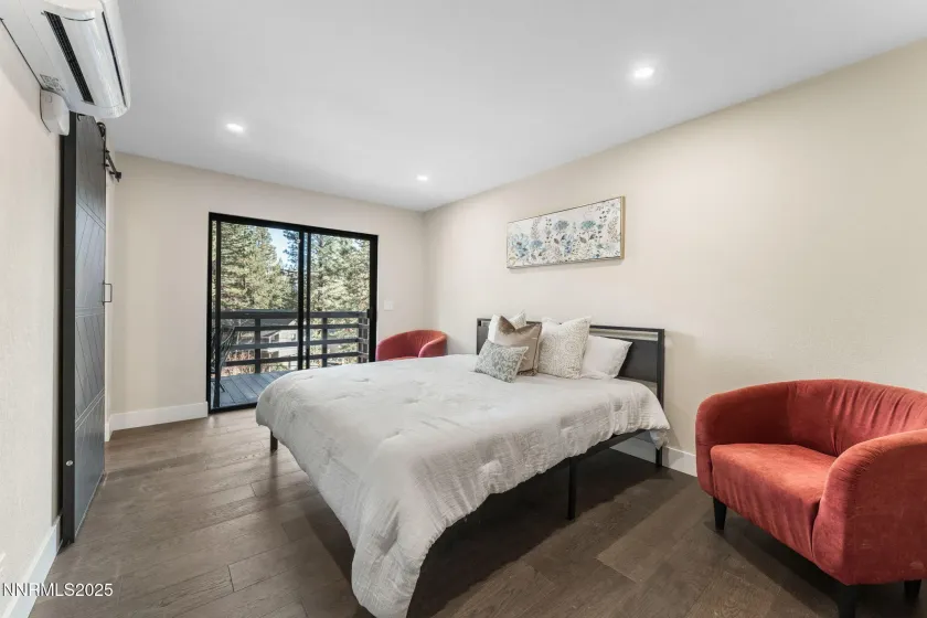 221 Lark, Incline Village, Nevada 89451, 2 Bedrooms Bedrooms, ,2 BathroomsBathrooms,Residential,Residential,Lark,250058383