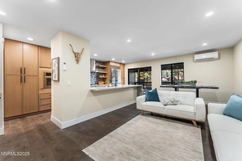 221 Lark, Incline Village, Nevada 89451, 2 Bedrooms Bedrooms, ,2 BathroomsBathrooms,Residential,Residential,Lark,250058383