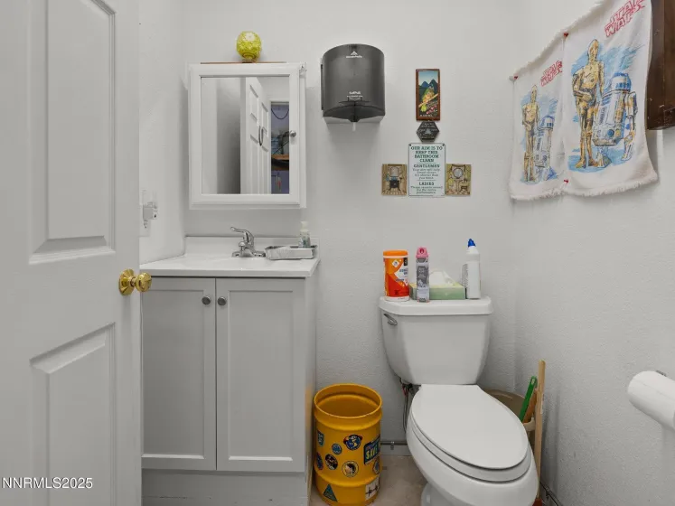 5610 Matterhorn, Reno, Nevada 89506, 4 Bedrooms Bedrooms, ,3 BathroomsBathrooms,Residential,Residential,Matterhorn,250058387