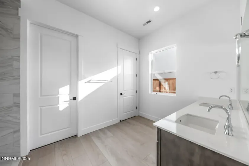 7505 Fallen Grove, Sparks, Nevada 89436, 3 Bedrooms Bedrooms, ,3 BathroomsBathrooms,Residential,Residential,Fallen Grove,250058390