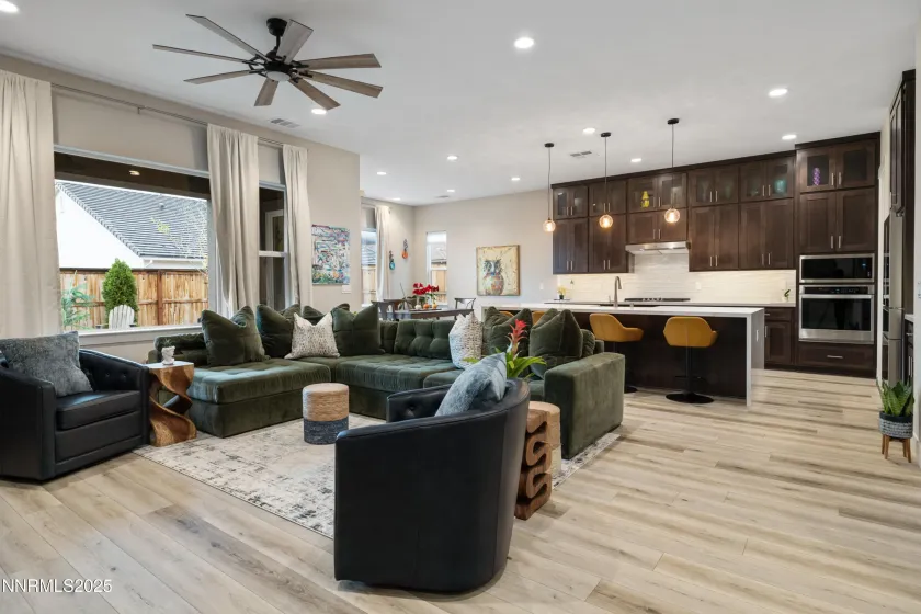 250 Commodore, Verdi, Nevada 89439, 4 Bedrooms Bedrooms, ,3 BathroomsBathrooms,Residential,Residential,Commodore,250058398