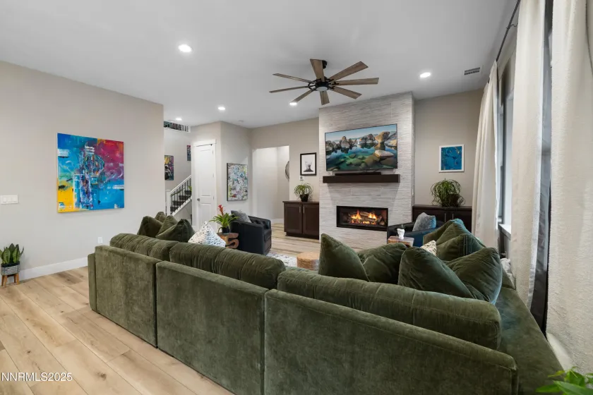 250 Commodore, Verdi, Nevada 89439, 4 Bedrooms Bedrooms, ,3 BathroomsBathrooms,Residential,Residential,Commodore,250058398