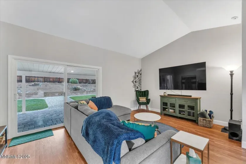 10245 Ferret, Reno, Nevada 89523, 3 Bedrooms Bedrooms, ,2 BathroomsBathrooms,Residential,Residential,Ferret,250058399