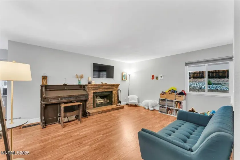 10245 Ferret, Reno, Nevada 89523, 3 Bedrooms Bedrooms, ,2 BathroomsBathrooms,Residential,Residential,Ferret,250058399