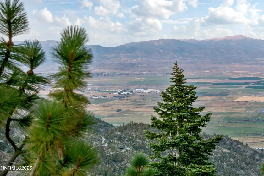 305 Galaxy, Stateline, Nevada 89449, 3 Bedrooms Bedrooms, ,2 BathroomsBathrooms,Residential,Residential,Galaxy,250053846