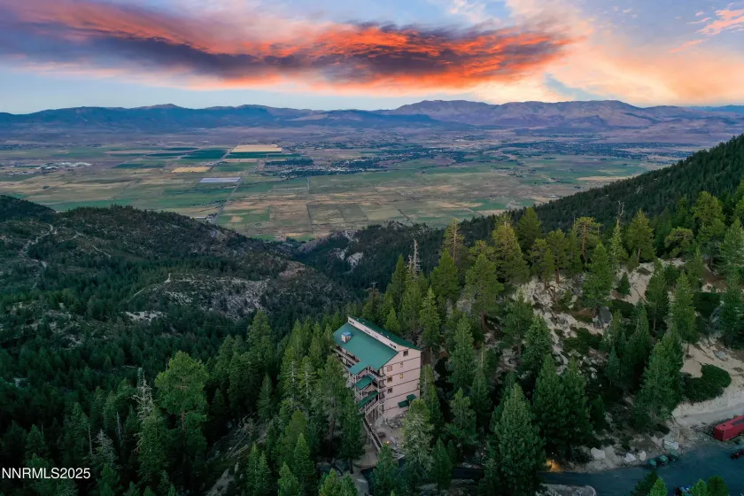 305 Galaxy, Stateline, Nevada 89449, 3 Bedrooms Bedrooms, ,2 BathroomsBathrooms,Residential,Residential,Galaxy,250053847