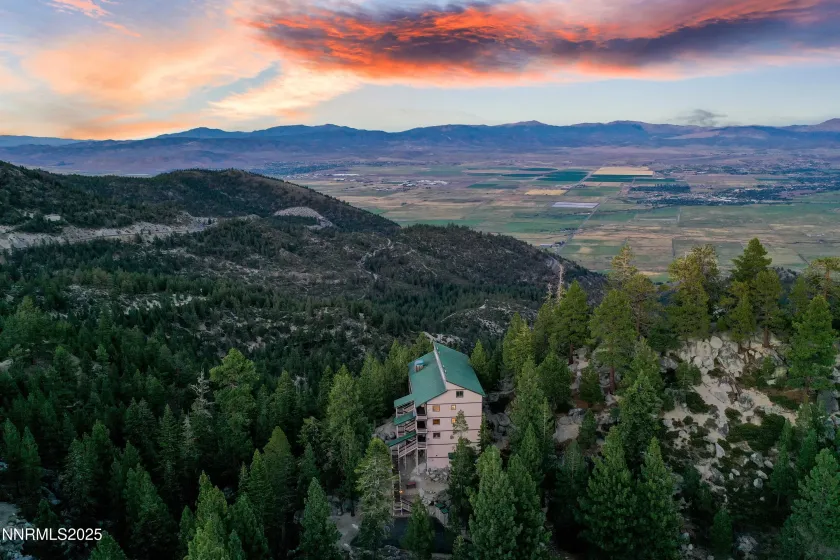 305 Galaxy, Stateline, Nevada 89449, 3 Bedrooms Bedrooms, ,2 BathroomsBathrooms,Residential,Residential,Galaxy,250053847